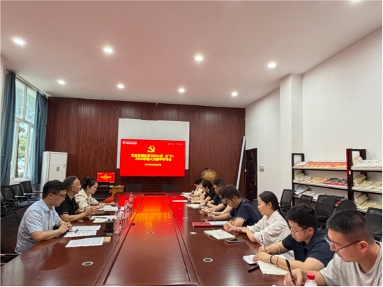 坚持强化理论武装，统筹筑牢安全屏障